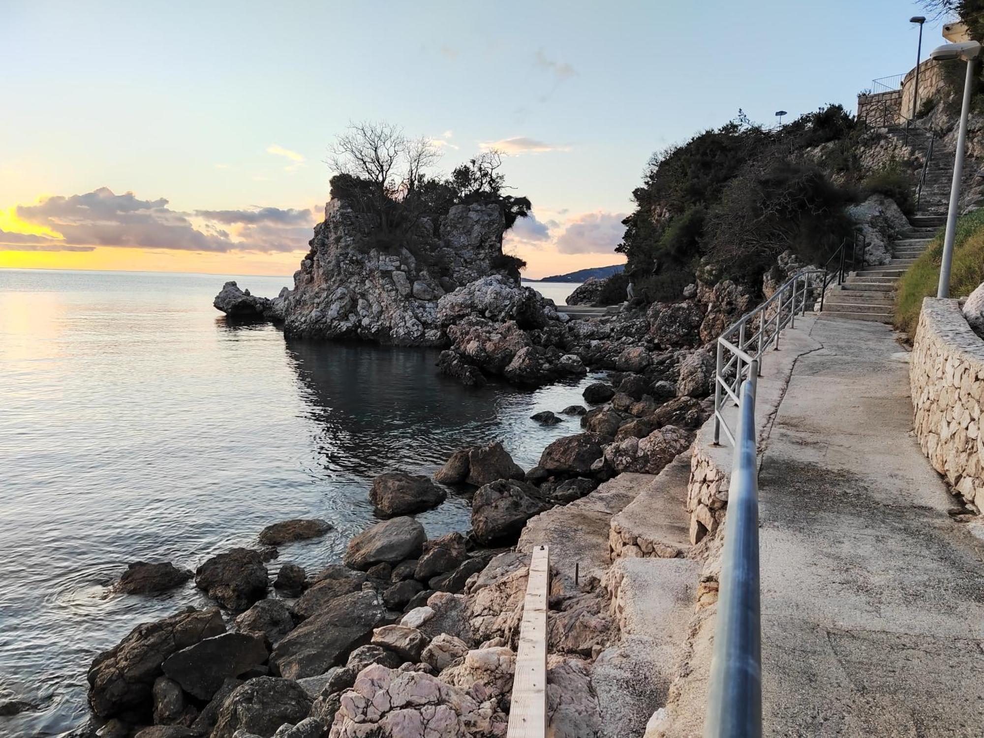 Apartmani Matija Mlini Bagian luar foto